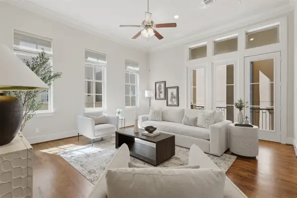 1348 W 25th Street, Houston, TX 77008