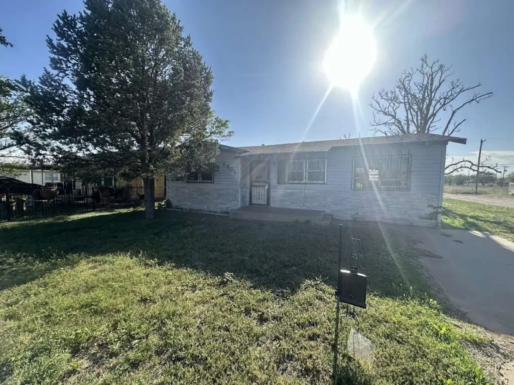 1909 Kokomo Street, Plainview, TX 79072 - #1