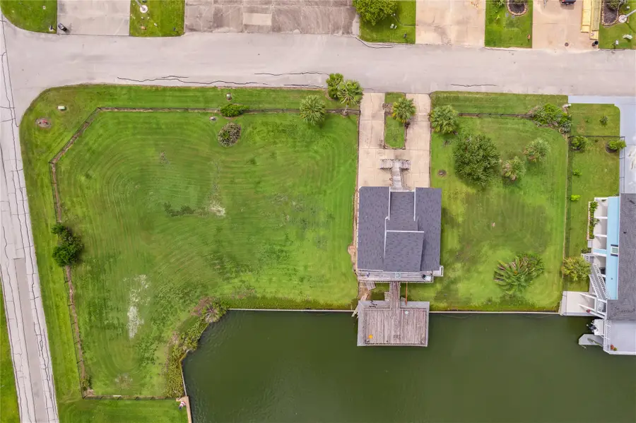 1302 & 1306 Maui Drive, Tiki Island, TX 77554 - Image #3