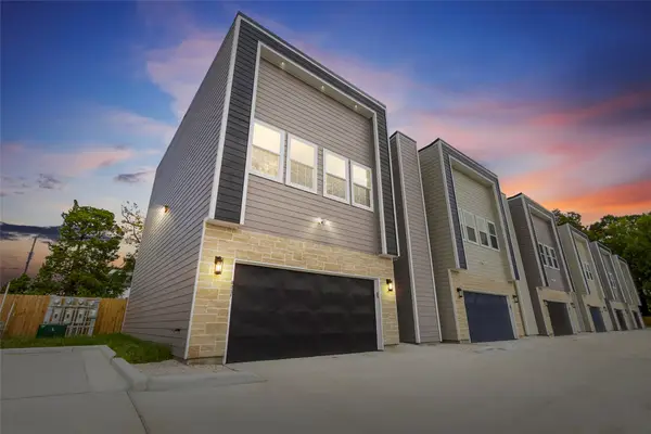 825 Paul Quinn Street #F, Houston, TX 77091