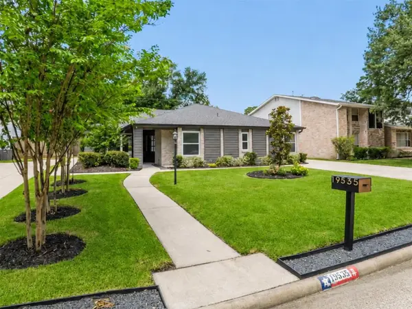 19535 Dianeshire Drive, Spring, TX 77388