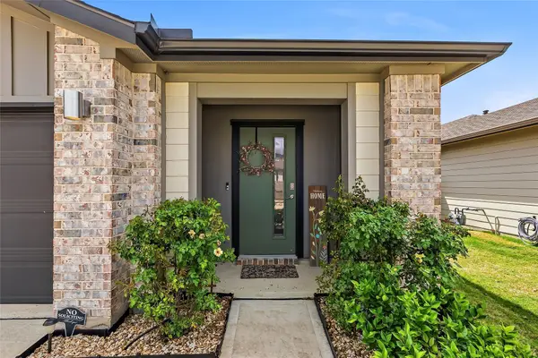 1102 Amistad Loop, College Station, TX 77845