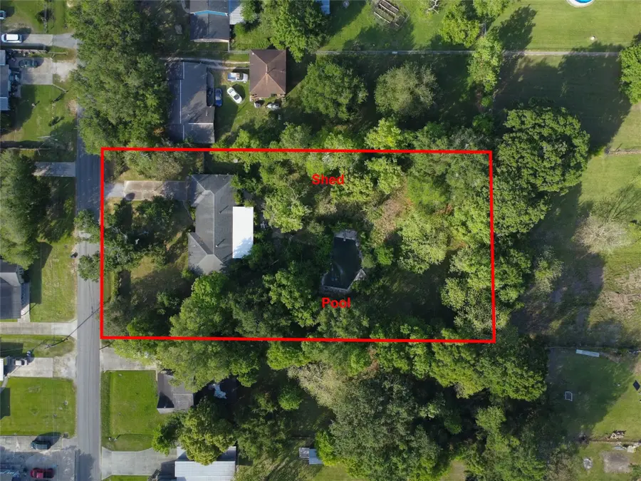 6700 Howe Street, Groves, TX 77619 - #3