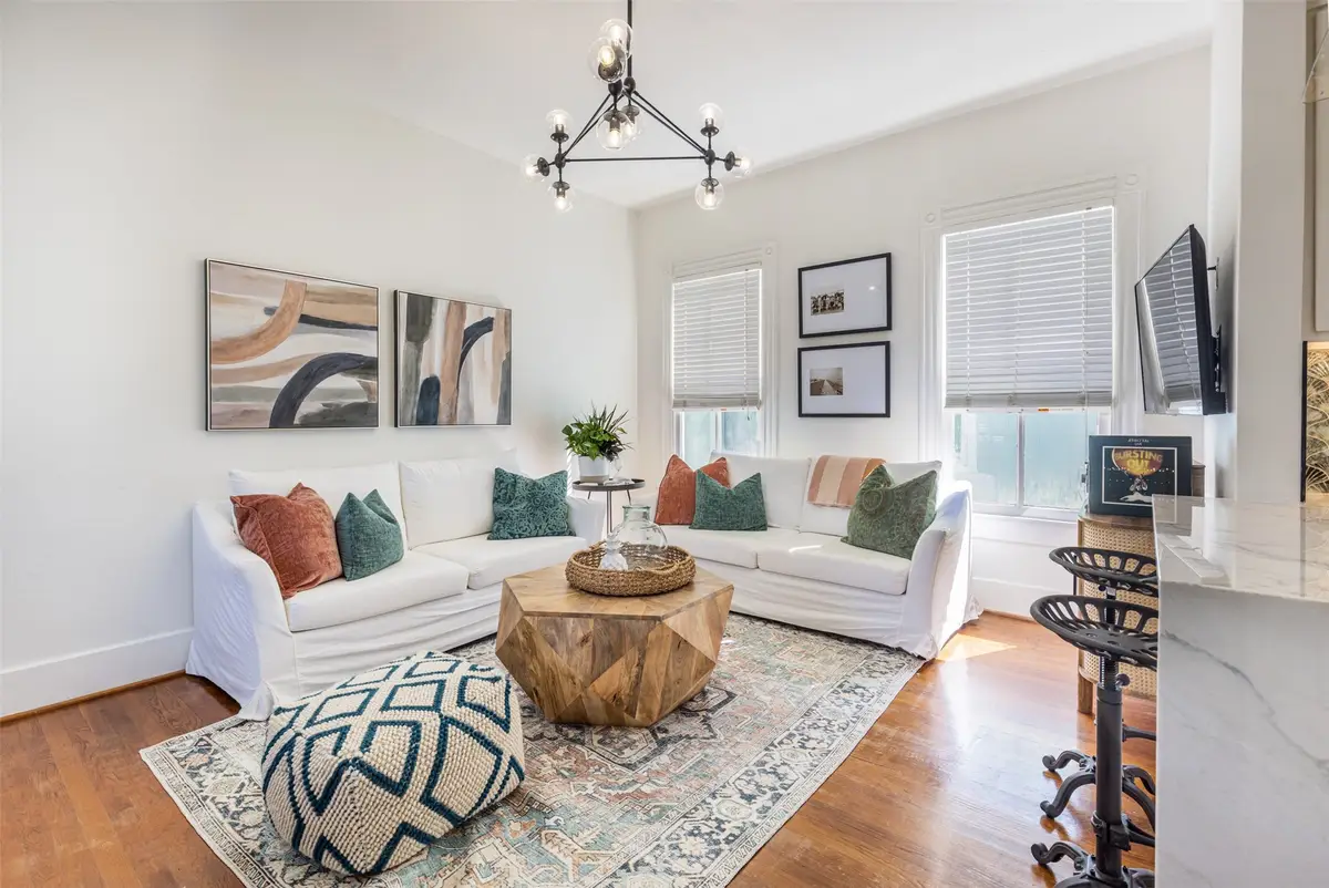 3027 Avenue O 1/2, Galveston, TX 77550 - Image #1