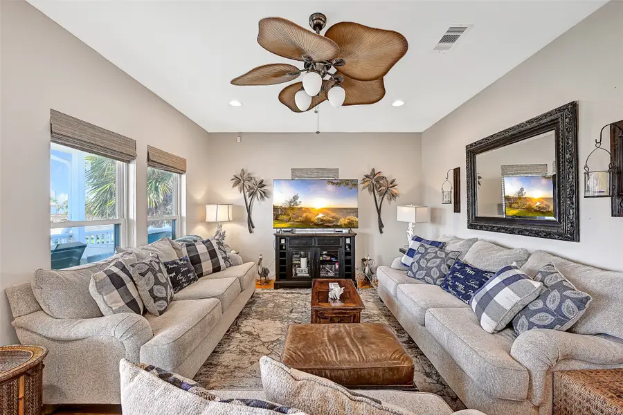 21732 Deaf P Smith Drive, Galveston, TX 77554 - Image #3