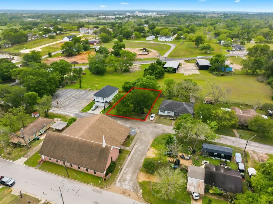 1314 Washington Street, Brenham, TX 77833 - #3