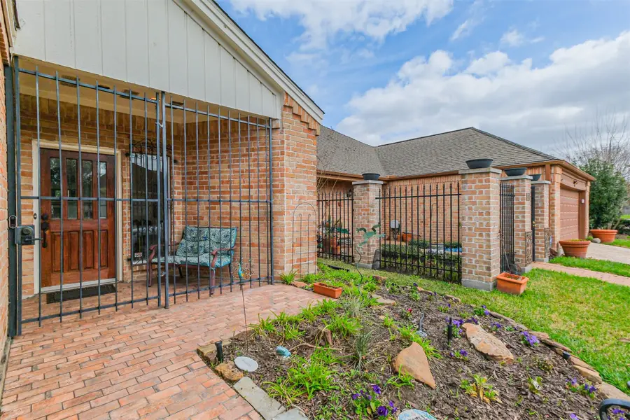 11139 Riverview Way, Houston, TX 77042 - #2