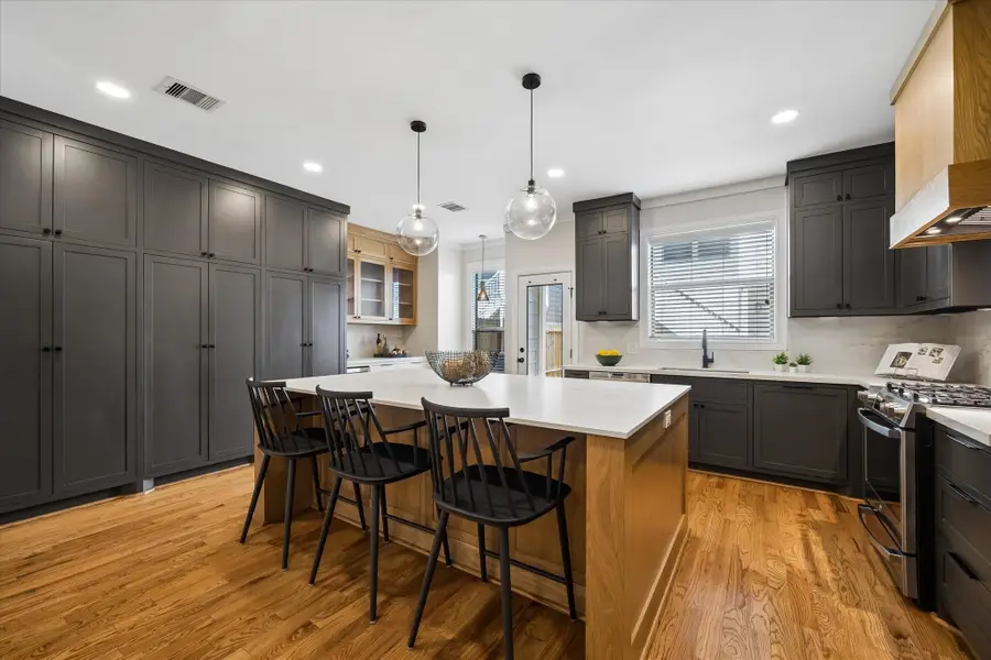 217 W 24th Street, Houston, TX 77008 - #2