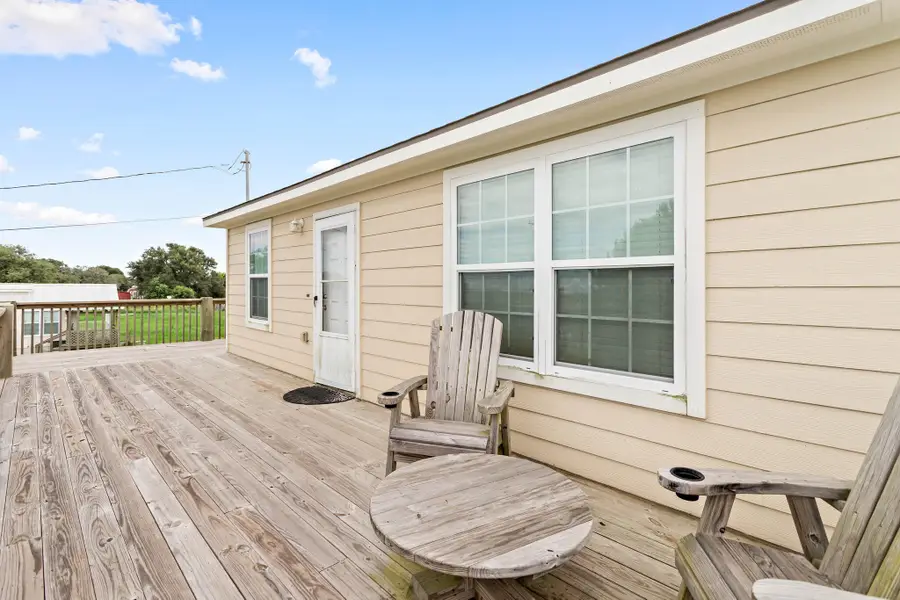 7244 S Gulfway Drive E, Port Arthur, TX 77642 - Image #3