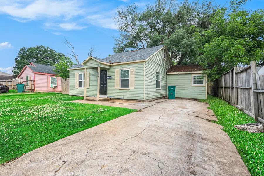207 Calvin Street, Pasadena, TX 77506 - Image #2