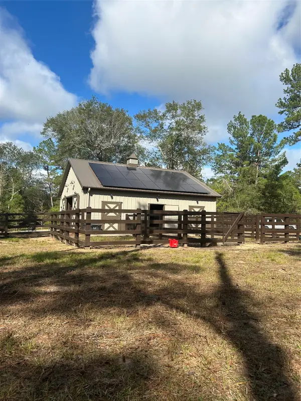 23514 Saratoga Woods Drive, Montgomery, TX 77316