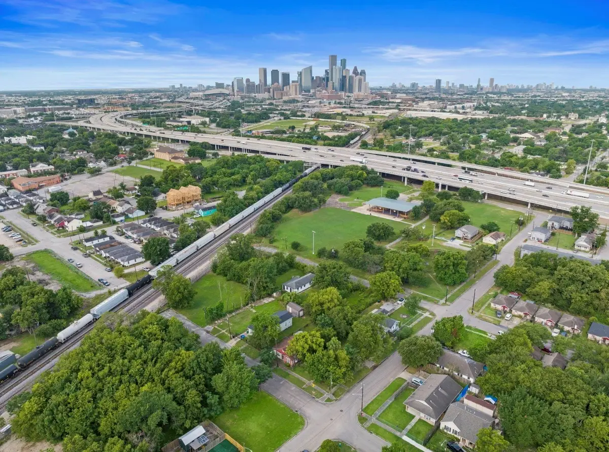 1919 Hailey Street, Houston, TX 77026 - Image #1