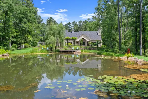 129 Stagecoach Circle, Huntsville, TX 77340