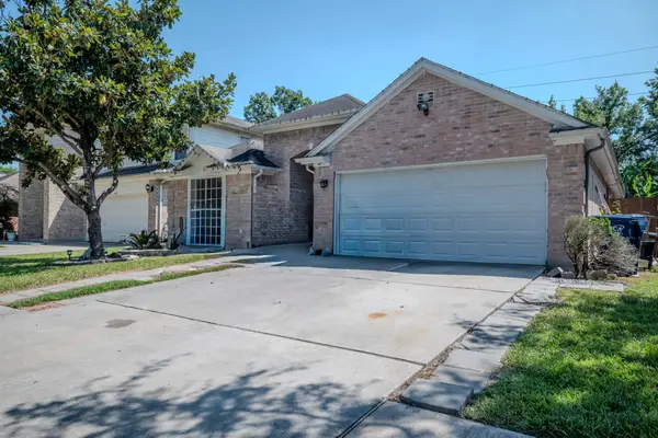 1411 Clear Valley Drive, Houston, TX 77014
