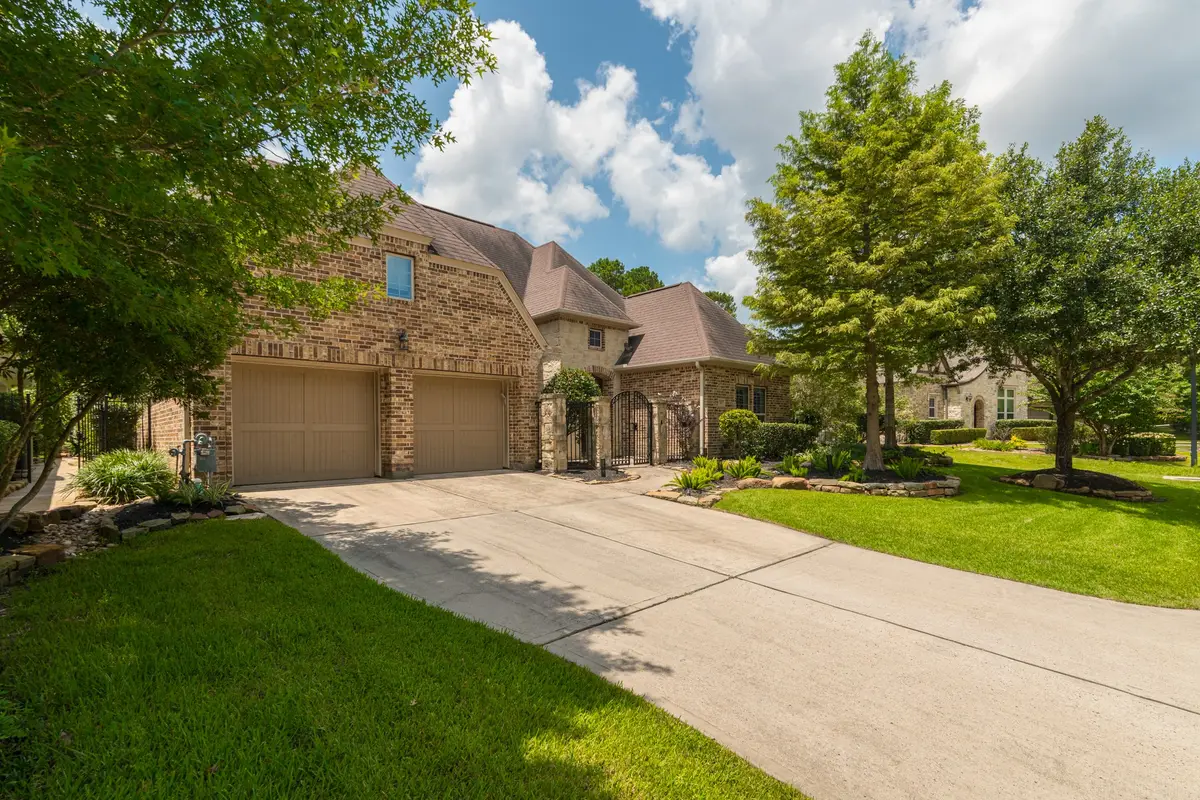31 Woodglade Way, Tomball, TX 77375 - #1