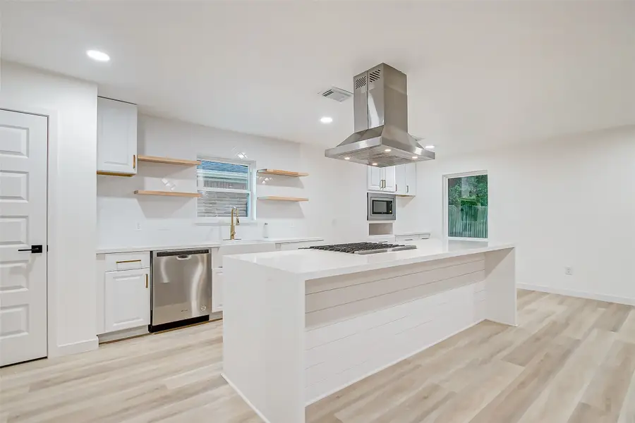 7226 Troulon Drive, Houston, TX 77074 - Image #3