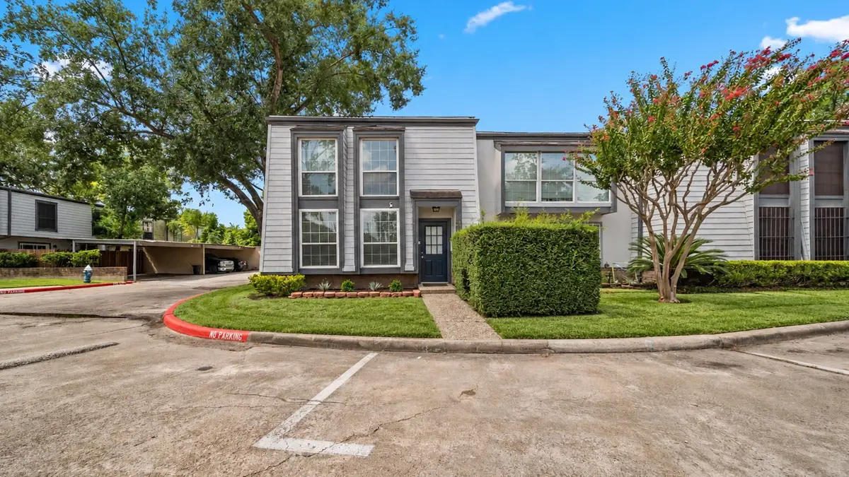 10211 Beekman Place Drive Drive, Houston, TX 77043 - #1