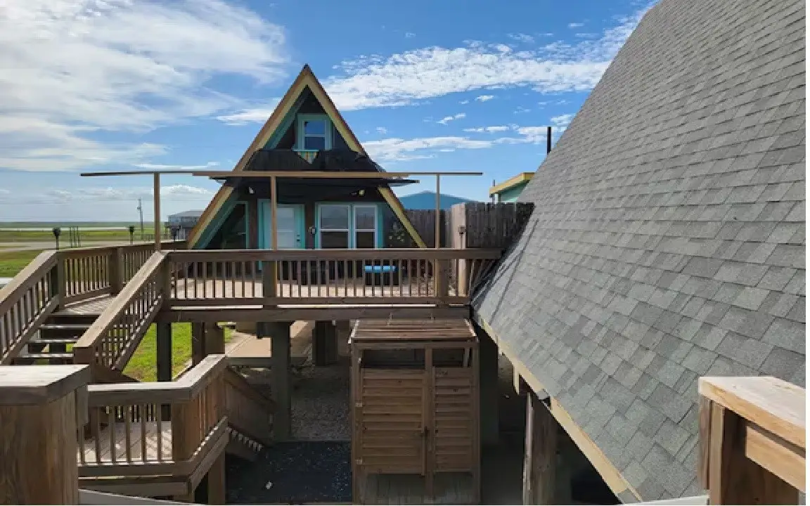 2814 Swan Court, Surfside Beach, TX 77541 - Image #1