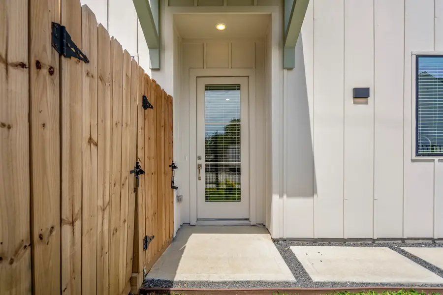 8417 Pech Landing Drive, Houston, TX 77055 - Image #3