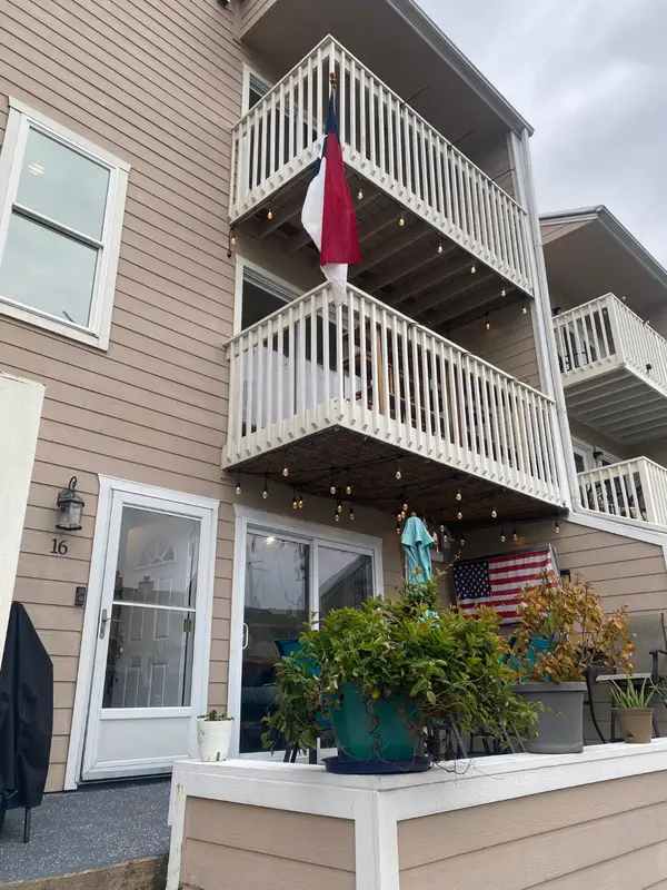 16 Mariner Village Drive, Pasadena, TX 77586