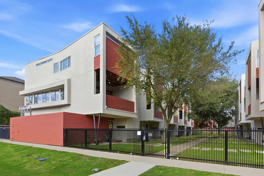 1119 W 17th Street, Houston, TX 77008 - Image #2