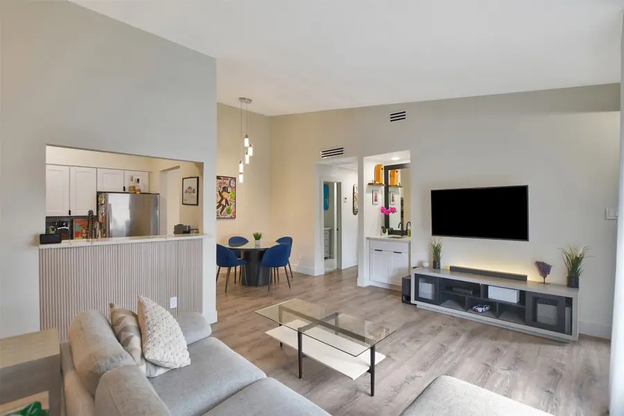 2001 Bering Drive #10H, Houston, TX 77057 - #3