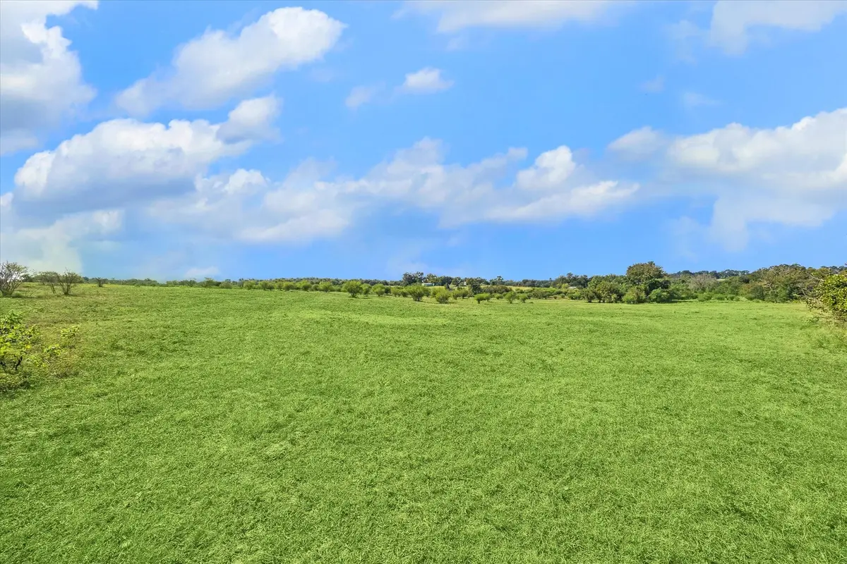 000 Off Mustang Road, Brenham, TX 77833 - Image #1