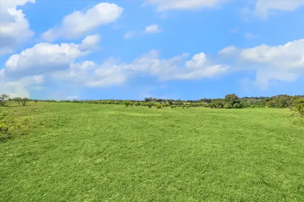 000 Off Mustang Road, Brenham, TX 77833