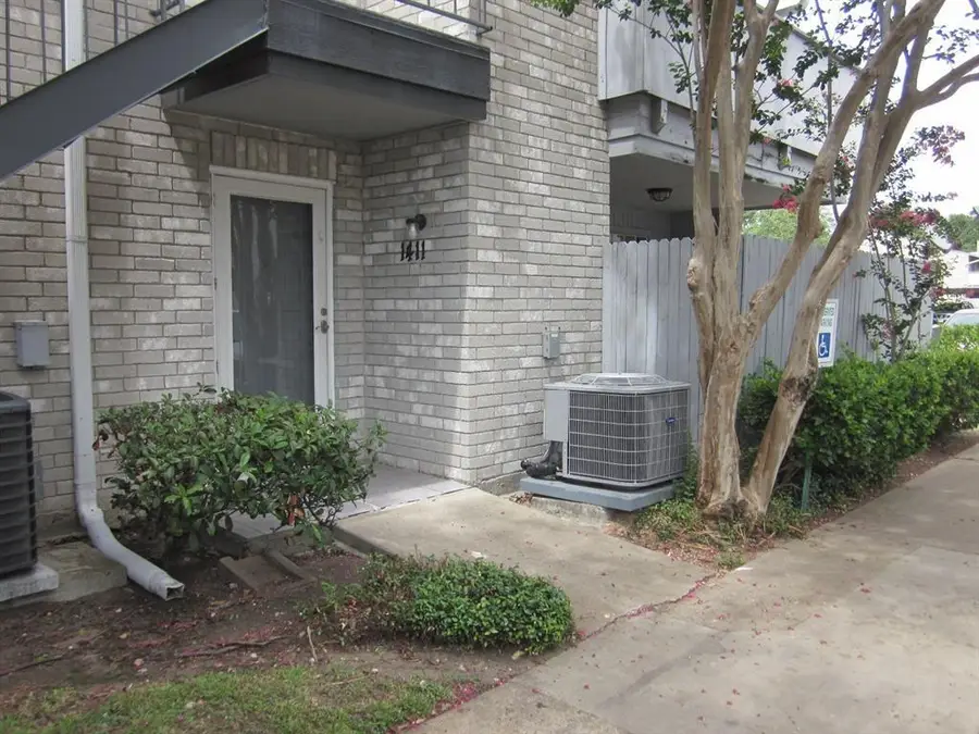 9797 Leawood Boulevard #1411, Houston, TX 77099 - Image #2