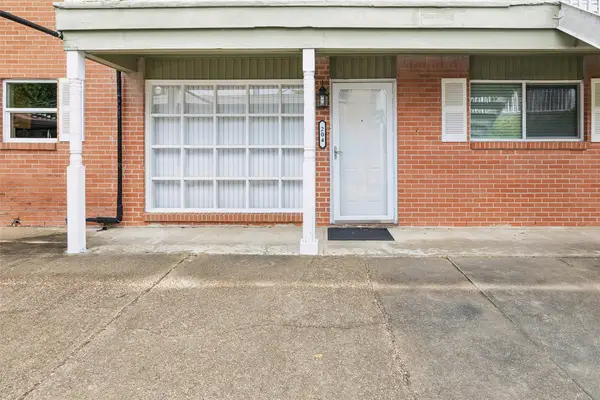 5542 Holly Street #204, Houston, TX 77081
