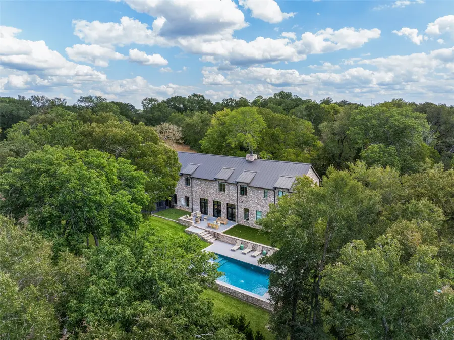 565 Bybee Road, Round Top, TX 78954 - Image #2