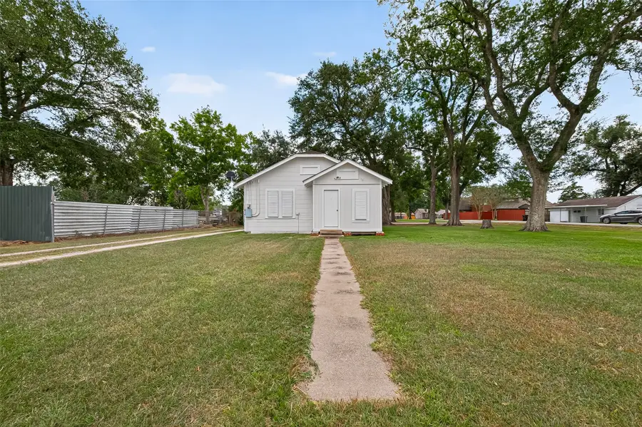 2515 School Street, Needville, TX 77461 - Image #2
