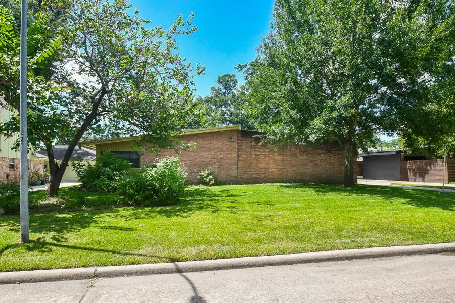 10231 Ivyridge Road, Houston, TX 77043 - #2
