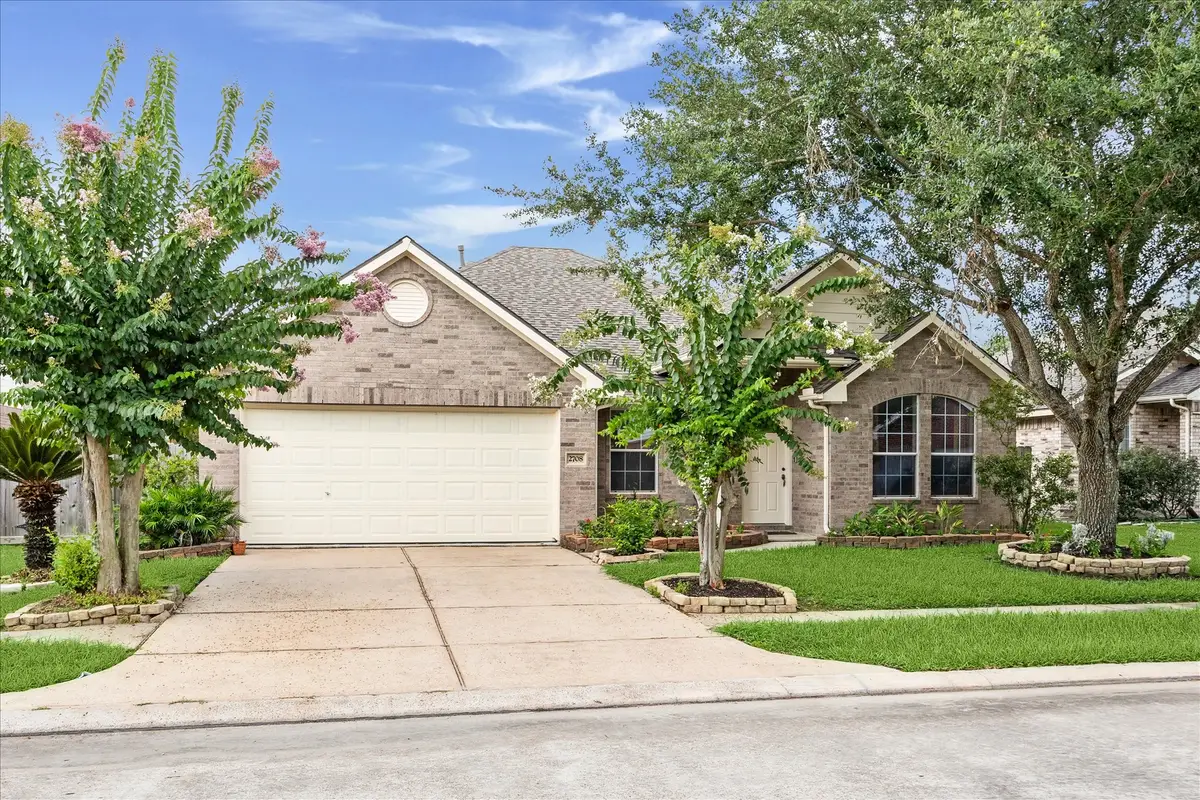 2708 Courtyard Lane, Pearland, TX 77584 - Image #1
