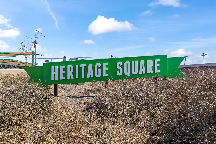 703 N Main Street, Taylor, TX 76574 - Image #2