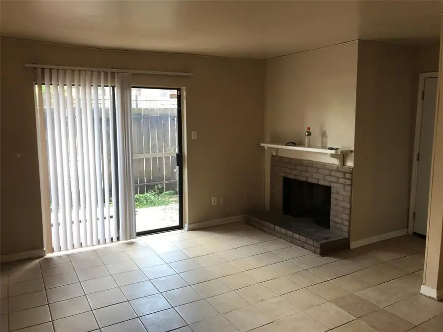 9090 S Braeswood Boulevard, Houston, TX 77074 - Image #3