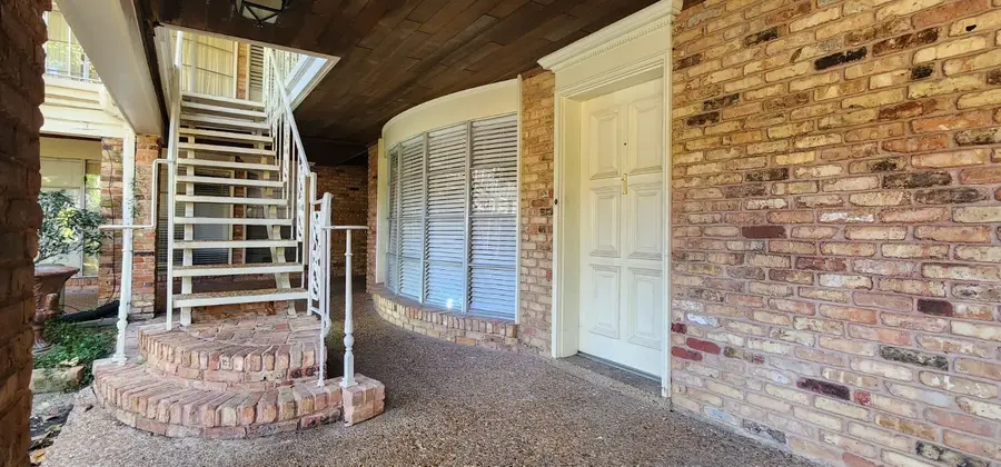 2727 Briarhurst Drive #1, Houston, TX 77057 - Image #2