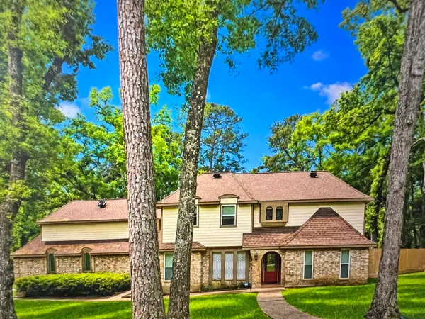 2426 Kings Forest Drive, Kingwood, TX 77339