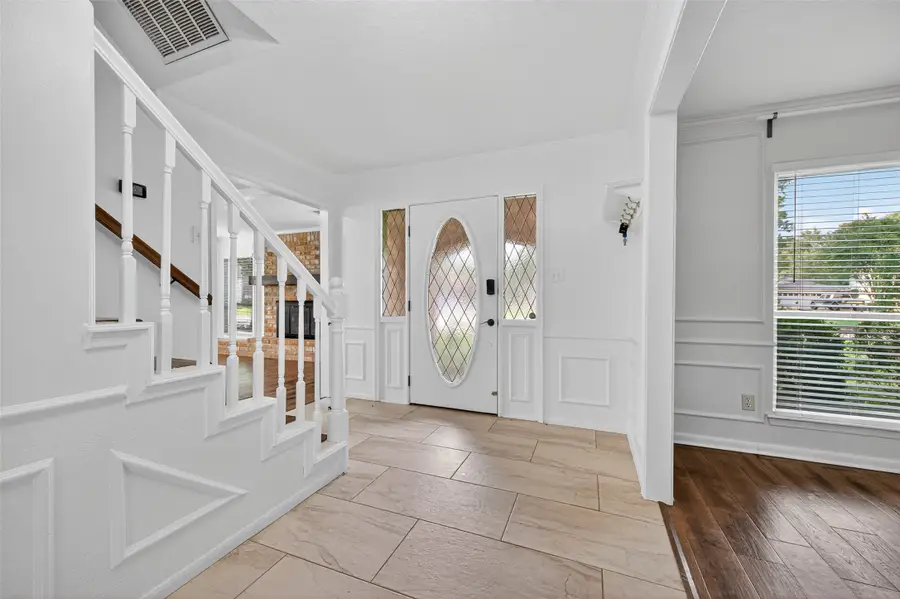 202 Laura Lane, Conroe, TX 77385 - Image #3