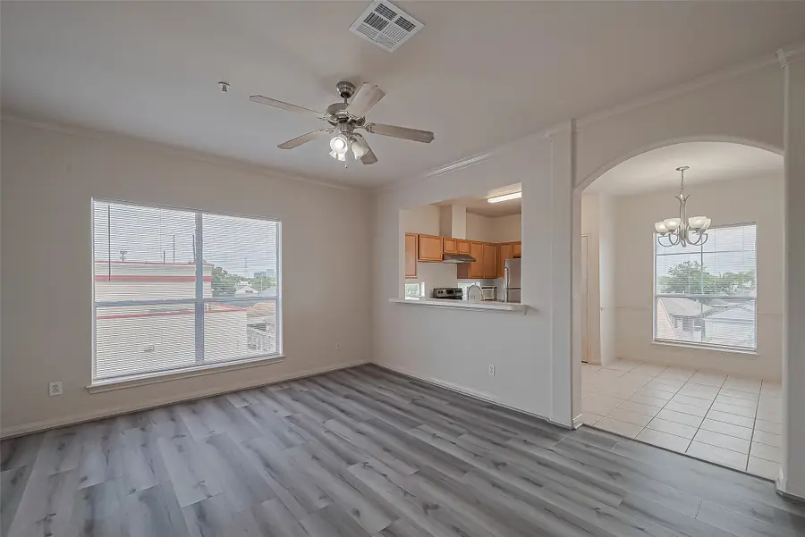 6289 Wilcrest Drive #1303, Houston, TX 77072 - Image #3