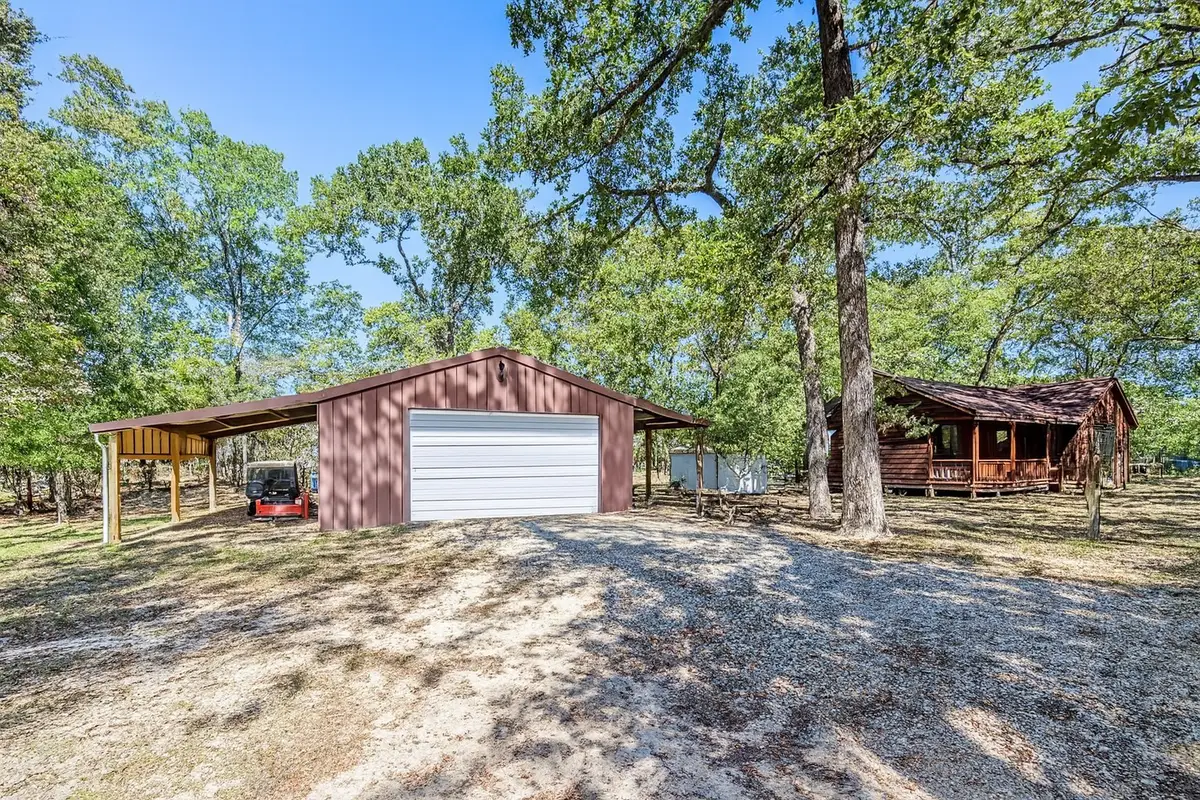 130 Hilltop Lsv Drive, Huntsville, TX 77320 - Image #1