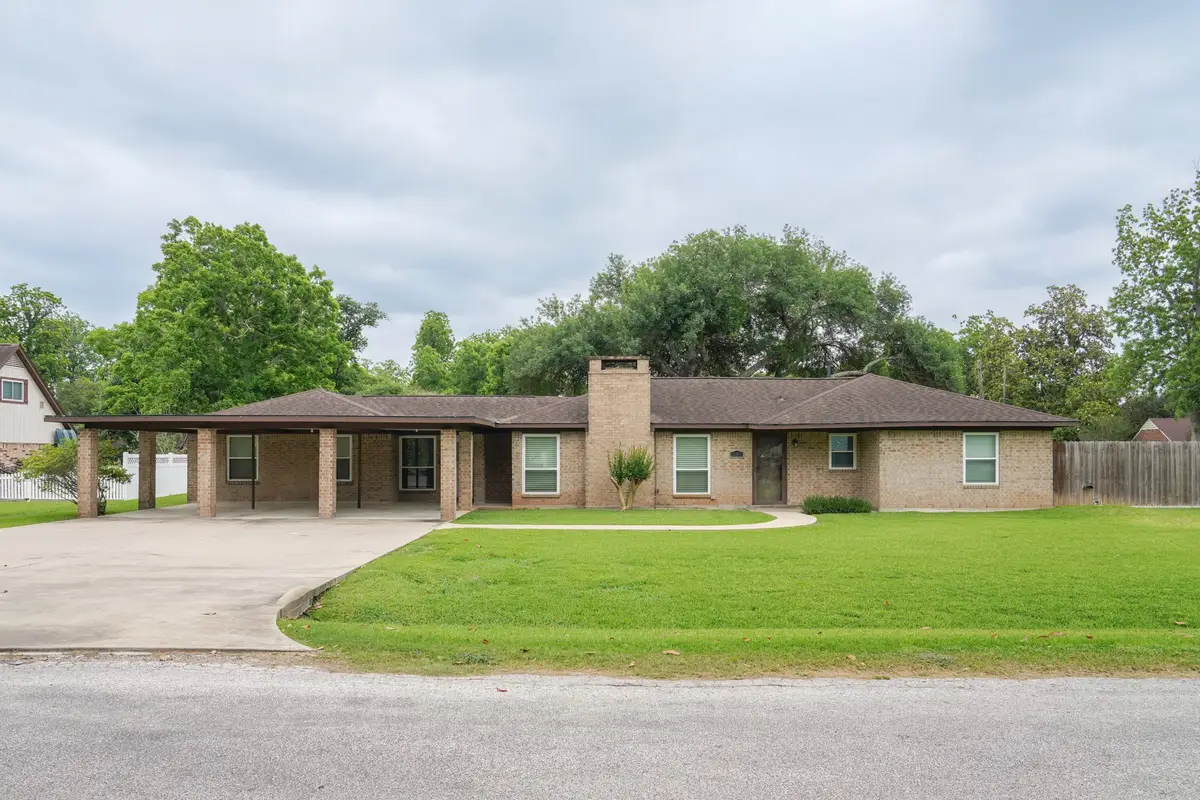 115 Neal Road, Wharton, TX 77488 - #1
