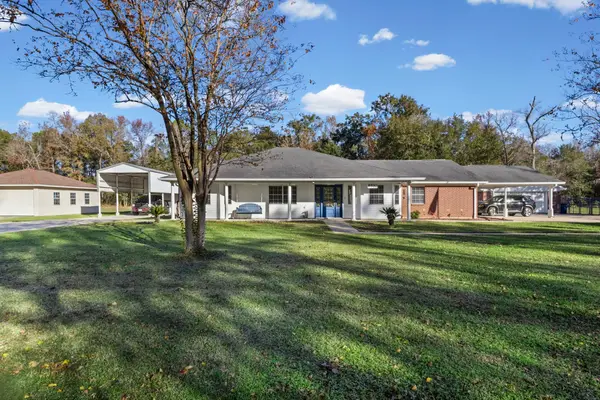 8592 Creek Road, Orange, TX 77630