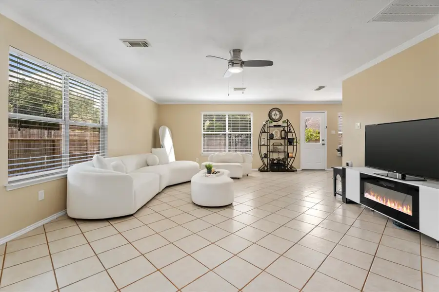 15026 Sunset Creek Drive, Humble, TX 77396 - Image #2