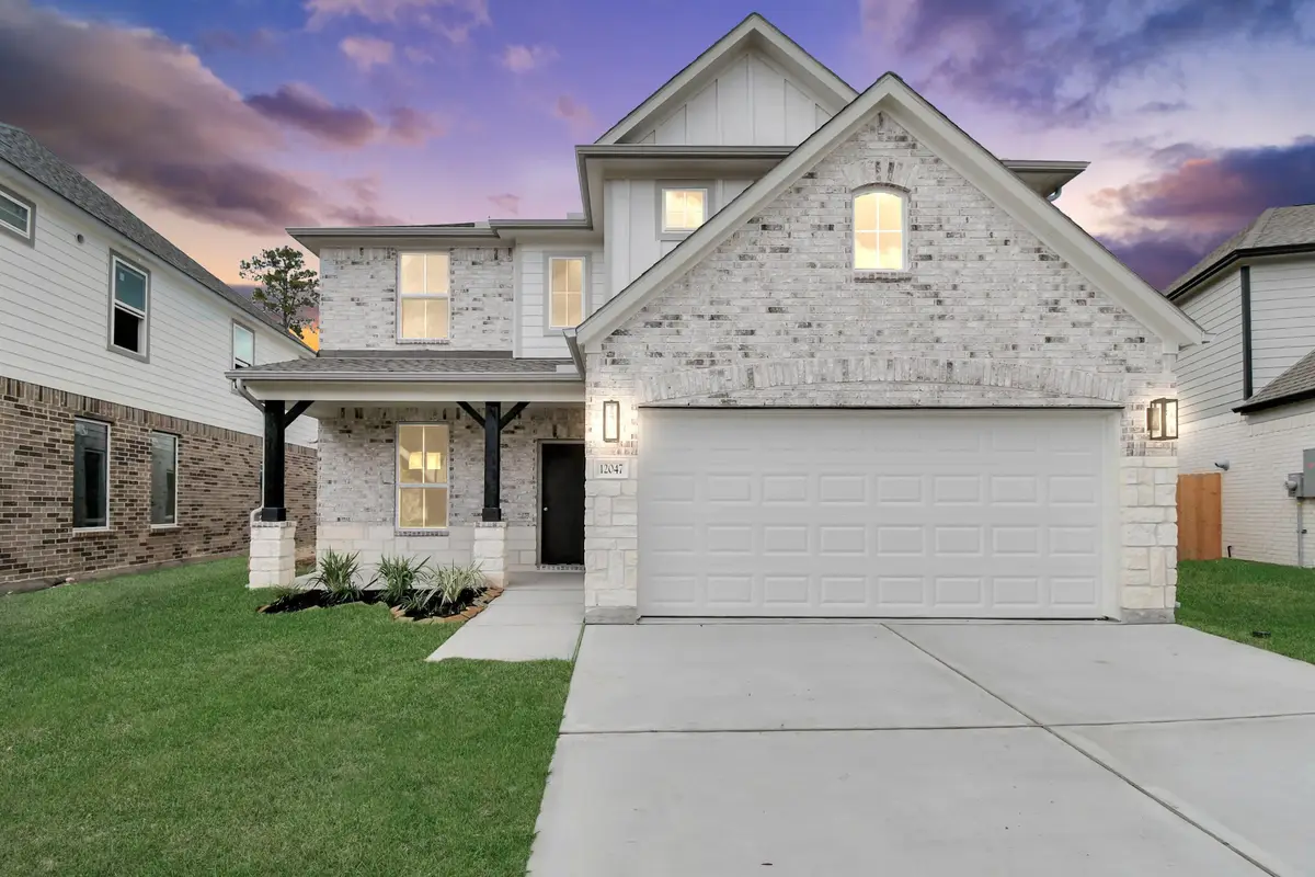 12047 Maple Oak Drive, Houston, TX 77066 - Image #1