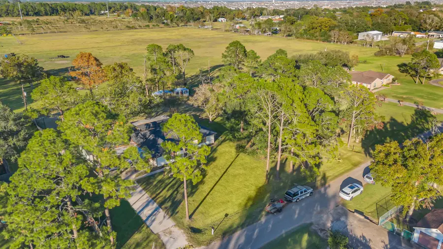 12106 Giusti Lane, Santa Fe, TX 77510 - Image #3