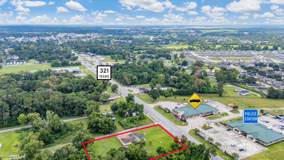 208 Barnes, Dayton, TX 77535 - Image #1