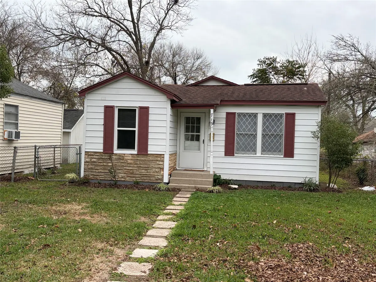 719 16th Avenue N, Texas City, TX 77590 - Image #1