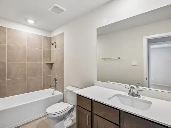 5225 Redbud Valley Drive, Pearland, TX 77584