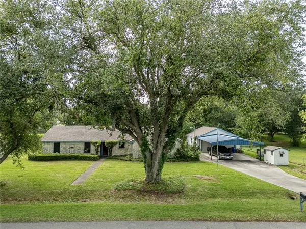 3804 Shady Lane, Santa Fe, TX 77517
